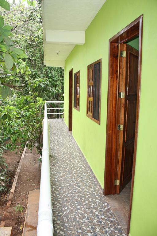 Yaxche Centro Hostal Y Camping Bacalar Extérieur photo